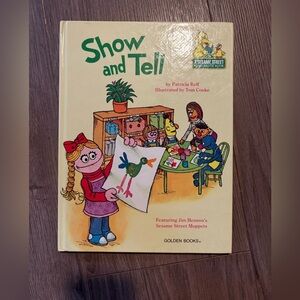 Golden Books VINTAGE 1980 Sesame Street Show & Tell hardcover book
